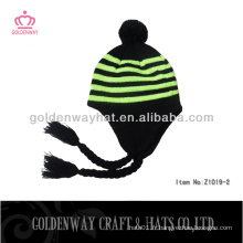Chapeau d&#39;hiver en tricot noir tricot de conception simple chapeau tricoté gratuit motif chapeau motif personnalisé